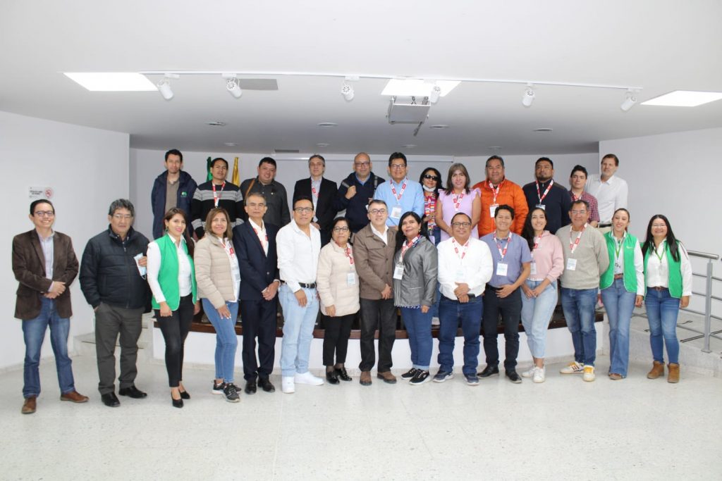 En el marco del proyecto #CiudadInteligente, la Administración Municipal junto a Salud Sogamoso E.S.E. presentaron ante la delegación de funcionarios públicos de Perú liderados por la Organización GIZ: “Sogamoso Territorio Rural”