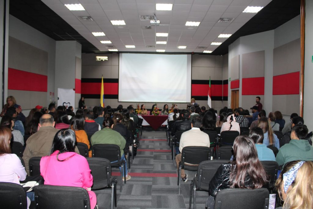 La Secretaría de Salud de Boyacá y Salud Sogamoso ESE llevaron a cabo con éxito el FORO DEPARTAMENTAL “PROFESIONALES DE LA SALUD, LA OPORTUNIDAD PARA LA ATENCIÓN INTEGRAL EN LOS NIÑOS Y NIÑAS DE BOYACÁ”.